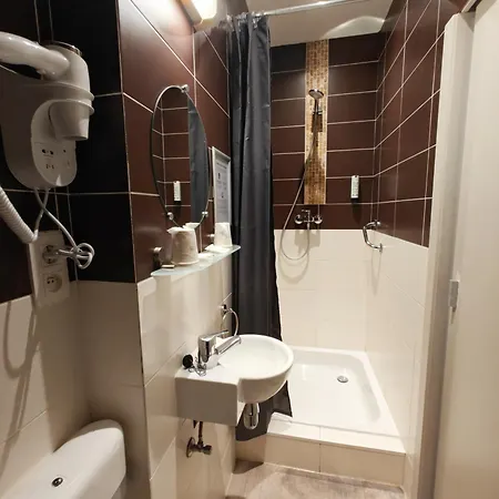 Hotel Tropicana 2*